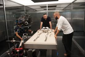Alex Garland & Oscar Isaac on the set of 'Ex Machina'