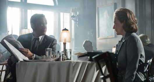 ACfilm_0117_TomHanksAsBenBradleeAndMerylStreepAsKayGraham_NikoTavernise__TwentiethCentury_FoxMAIN.5a5f9054bf7b2