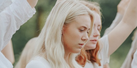 MV5BMmU5MjE3MzMtMzljMi00ZGM2LTg0YmItNTcwYzE3NmMxYzhlXkEyXkFqcGdeQXVyNjgzMjQ0MTA@._V1_