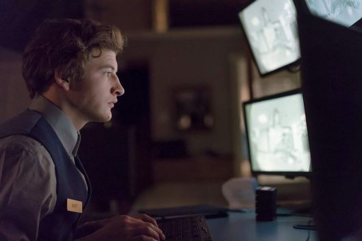 MV5BYzQyNjRkMGItN2U1OC00OTQ0LWE2YjQtZGY0OTc3MzFhMDg3XkEyXkFqcGdeQXVyMTg1Mzk1MDQ@._V1_SY1000_CR0,0,1499,1000_AL_